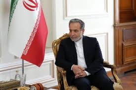 وصول وزير الخارجية الإيراني عباس عراقجي إلى عين التينة