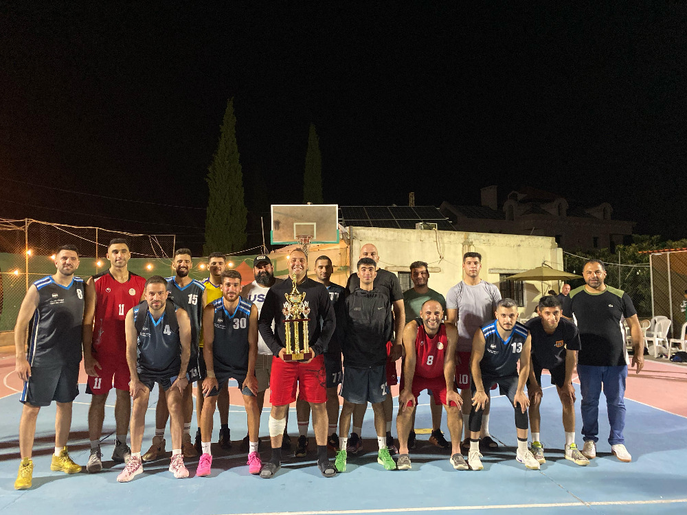 نتائج اليوم الأول من مهرجان جنسنايا وصورة تجمع بين منتخب الجيش وفريق جنسنايا لكرة السلة بروح رياضية