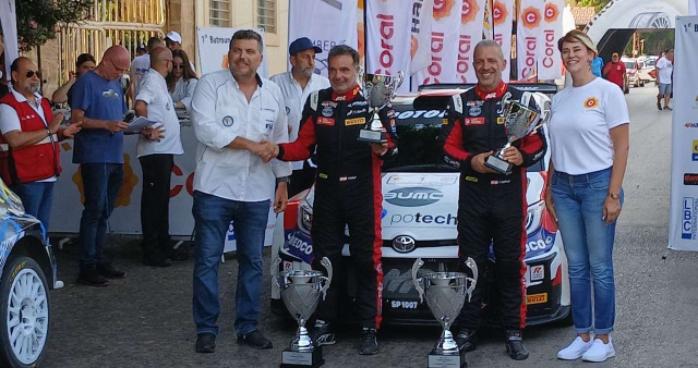 روجيه فغالي بطل رالي البترون الأول