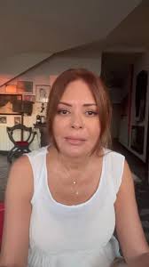 كارمن لبس: لكل يلي عم يسألني ويسأل كل لبناني إذا نحن مناح... الله يحمي لبنان