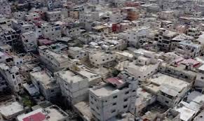 اشتباكات عنيفة في مخيم عين الحلوة وصوت إطلاق رصاص