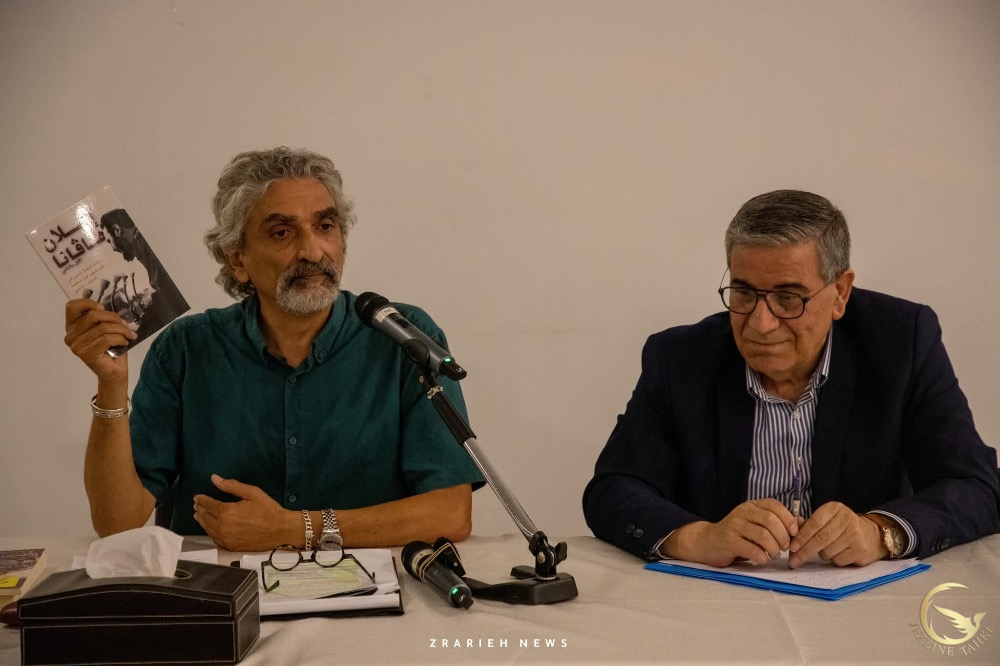 مهربيان يوقع كتابه 