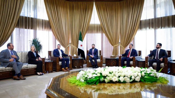 الشرع يستقبل وفدا من أعضاء الكونغرس الأميركي