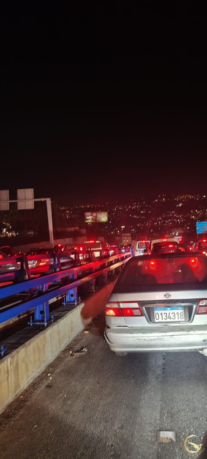 زحمة سير خانقة في انفاق المطار باتجاه الجنوب