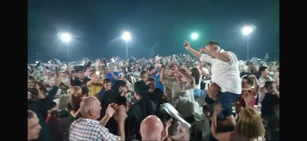 (بالصور) في عيد مار عبدا احتفى أهالي طنبوريت بمسعد ورفعوه على الأكتاف