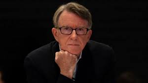 سكاي نيوز: إقالة السفير البريطاني في واشنطن بسبب علاقته بفضيحة 