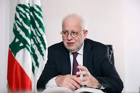 تباين بين وزير العدل ونواف سلام فمغادرة الجلسة... انتخابات المغتربين