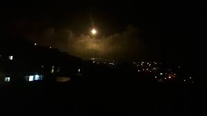 قنابل مضيئة فوق سردا والوزاني