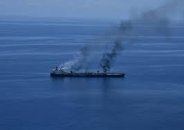 هيئة بحرية بريطانية: سفينة شحن تعرضت لهجوم على بعد 120 ميلا بحريا جنوب شرقي عدن في اليمن