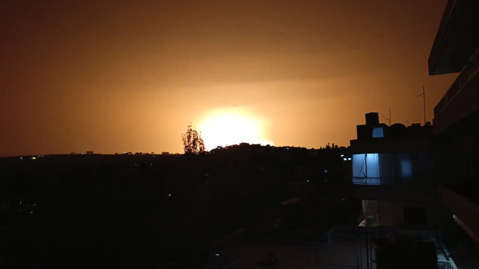 غارات عنيفة تُسمع على الساحل اللبناني جنوبا