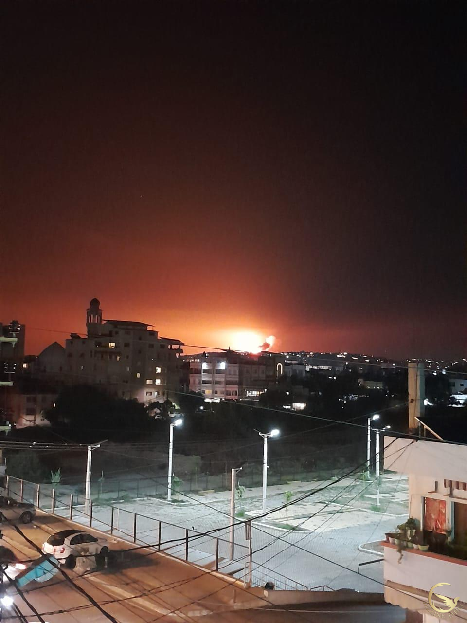 القناة 12 الإسرائيلية: الغارات على جنوب لبنان استهدفت مصنع إسمنت ومستودعات يستخدمها حزب الله لإعادة تأهيل بنى تحتية