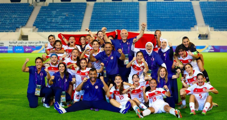 تأهل تاريخي لناشئات لبنان إلى نهائيات كأس آسيا 2026 وبايراقداريان تهنئ الفريق