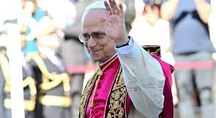 البابا لاوون وقّع على الكتاب الذهبي في قصر بعبدا