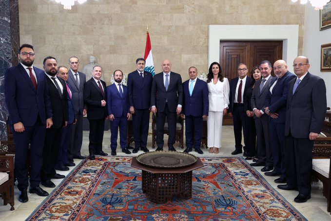 عون: لا أحد يفاوض عنا ولا يجوز وضع العصي في الدواليب أمام انطلاقة الدولة