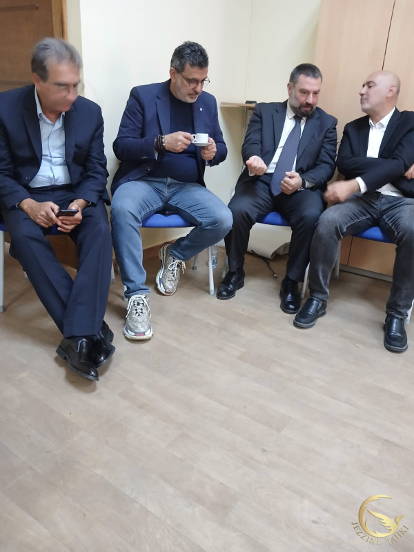 http://mail.jezzinetahki.com/upload/je_news/multi_je_news_img/89386/je_news_89386_1783080996.7137b764dbd1ee78b11ac234b037faf0d002.jpg