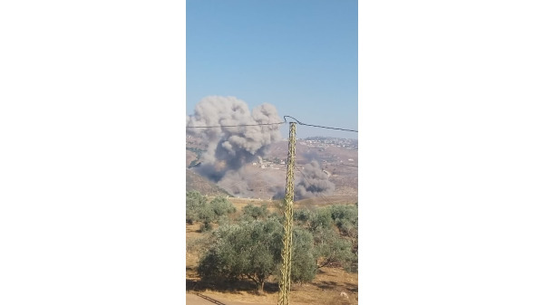 العدو اشعل النيران في منطقتي السلم والزقاق عند أطراف عيترون وقام بتفجير على 3 دفعات في وادي الإسطبل - حولا