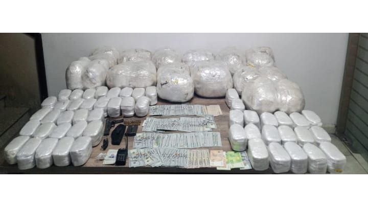 الجيش يضبط نحو مليون حبة كبتاغون في منطقة ذوق مصبح وتبادل لإطلاق النار مع مطلوبَين وتوقيفهما