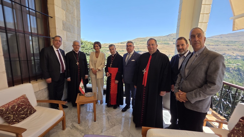 http://mail.jezzinetahki.com/upload/je_news/multi_je_news_img/90358/je_news_90358_1786080611.81939249d6cbe5e62e5cbc8a0ea8bbe37d76.jpg