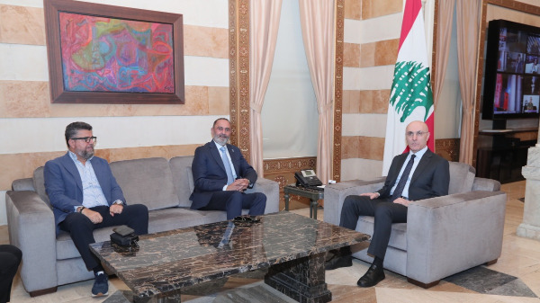 وزير الداخلية يبحث مع وفد "البرنامج الإنمائي" سبل التعاون ويستعرض ملفي الإنماء والنفايات الصلبة