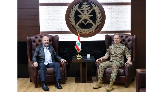 http://mail.jezzinetahki.com/upload/je_news/multi_je_news_img/93241/je_news_93241_1792428314.0217e9af4973335c40a1598d1856461c6c11.jpg