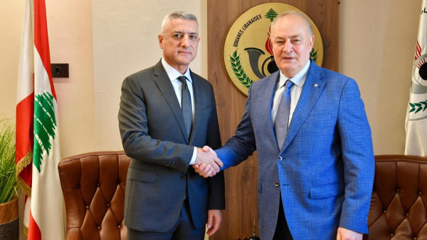 http://mail.jezzinetahki.com/upload/je_news/multi_je_news_img/93300/je_news_93300_1792513109.55211e088fb2baba2520190405928bda4ee4.jpg
