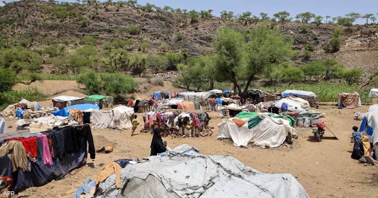 مفوضية اللاجئين تعلن نزوح أكثر من 250 ألف شخص في اليمن منذ آب الماضي
