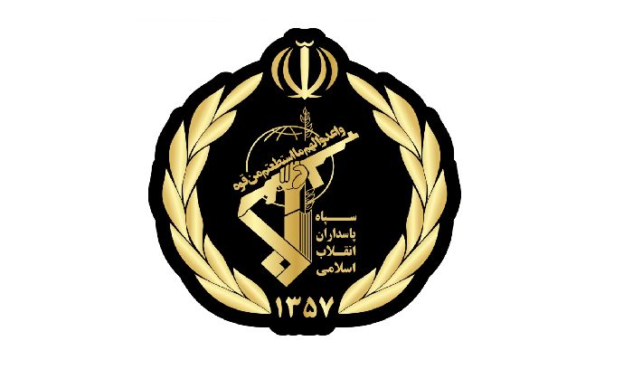 الحرس الثوري الإيراني يهدد استهداف كابلات الإنترنت في مضيق هرمز ومطالبة بخروج القوات الأمريكية