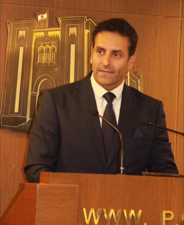 معايدا بعيد راس السنة… مالك: حان وقت الاستفادة من الفرص