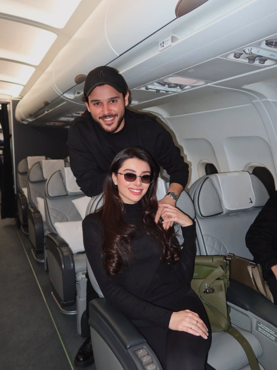 الوليد وماريتا الحلاني خلال إتّجاههما نحو الرّياض