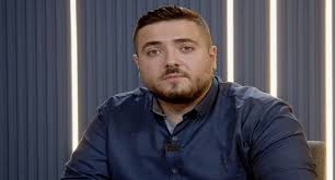 إشارة توقيف بحق الصحافي علي برو بتهمة التهجم على رئيس الجمهورية