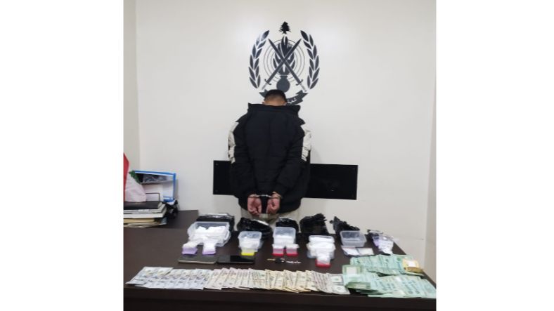 شعبة المعلومات توقف موزّع مخدّرات في الكحالة وتضبط كميّة منها