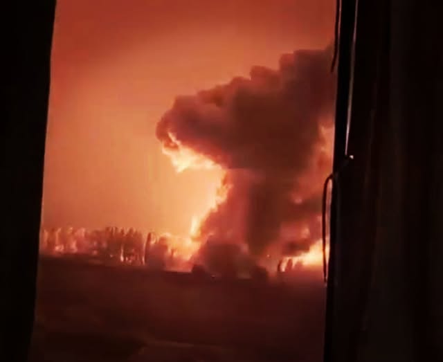 للتوضيح الطريق المقطوع فرعي بين النجارية و مصيلح بينما أوتوستراد الزهراني النبطية سالك في الاتجاهين