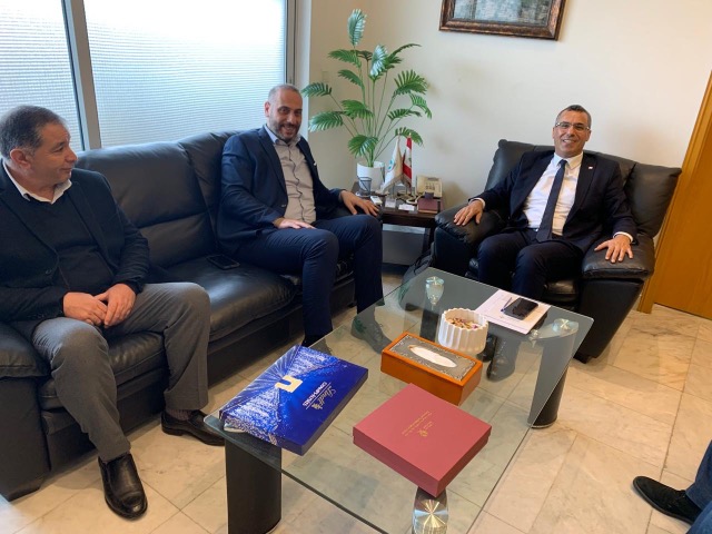 وزير الزراعة بحث مع وفد مزارعي القنّب الوطني آليات تنظيم القطاع وتعزيز العمل التعاوني