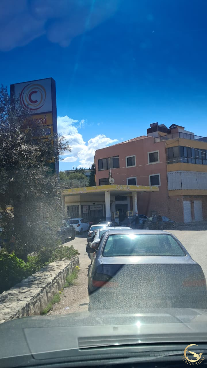 طابور المحروقات في لبعا