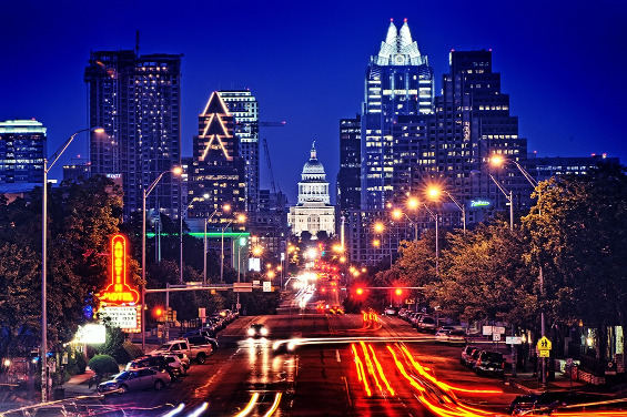 أسوشيتد برس: الإف بي آي يتعامل مع إطلاق النار في تكساس بأنه عمل إرهابي محتمل