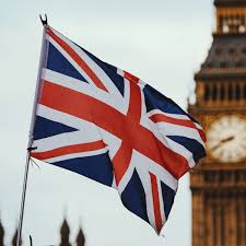 رئيس الوزراء البريطاني: سنرسل مروحيات مضادة للمسيرات وسفينة حربية إلى قبرص