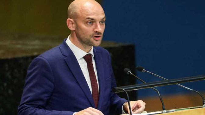 وزير الخارجية الفرنسي: نتوقع عدة رحلات لإعادة الرعايا من الشرق الأوسط اليوم