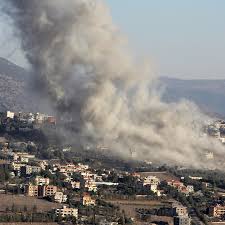 وسائل إعلام إسرائيلية: دوي انفجارات في كريات شمونة في القطاع الشرقي للحدود مع لبنان