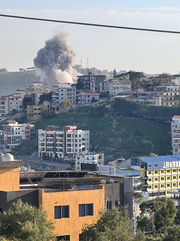 غارة على حي المقاصد في النبطية