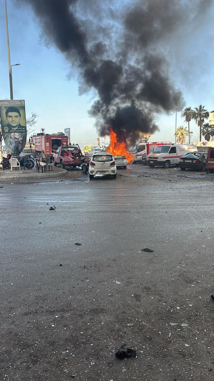 استشهاد محمد ديب (أبو خالد) بعد استهدافه في صيدا بـ3 صواريخ متتالية