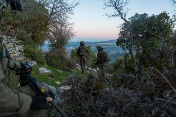 أدرعي: استهدفنا أكثر من 200 هدف في لبنان منذ دخول حزب الله إلى المعركة خدمة لنظام الملالي