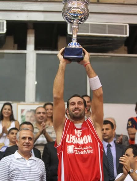 النّجم فادي الخطيب ينشر بعد التّهجّم عليه وعلى لاعبي منتخب لبنان في ظلّ الوضع الرّاهن