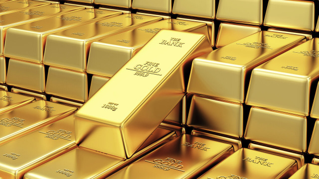 هبوط الذهب وسط ترقب سياسات الفيدرالي الأميركي