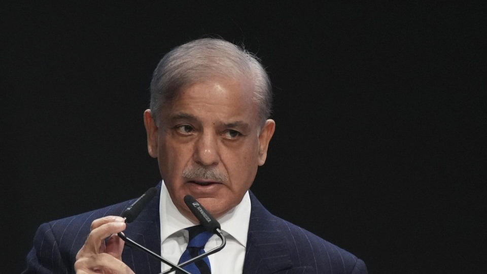 رئيس الوزراء الباكستاني: يجب الالتزام بوقف إطلاق النار واحترامه لإتاحة المجال الدبلوماسي اللازم للحوار