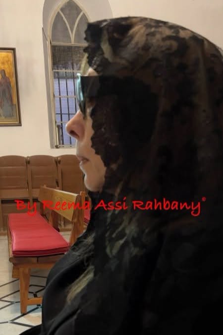 السيدة فيروز في الكنيسة بذكرى رحيل نجلها زياد