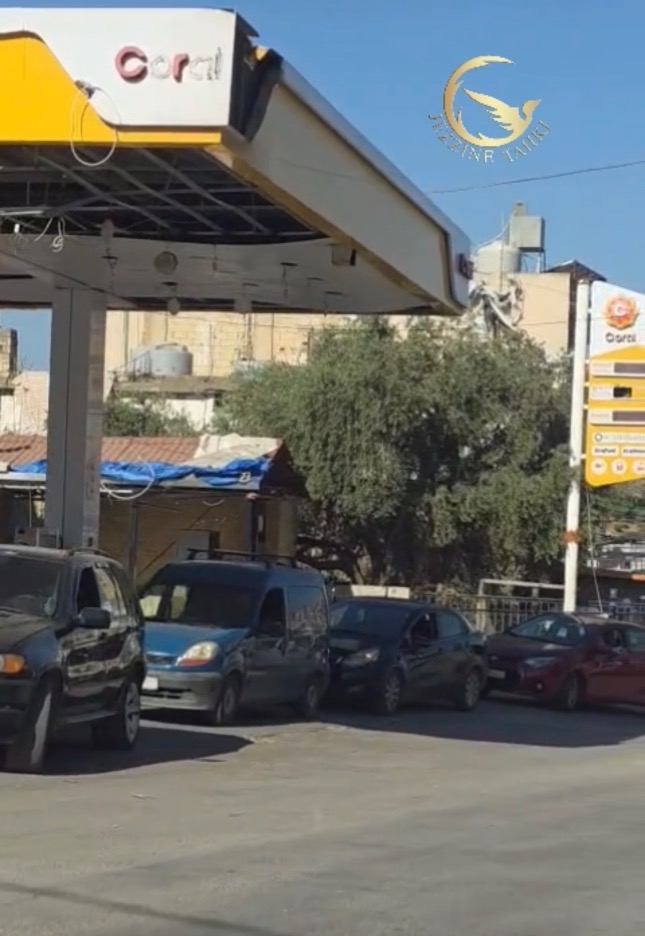#جزين_تحكي: طوابير السيارات عند محطات المحروقات في منطقة #النبطية… #رنا_جوني